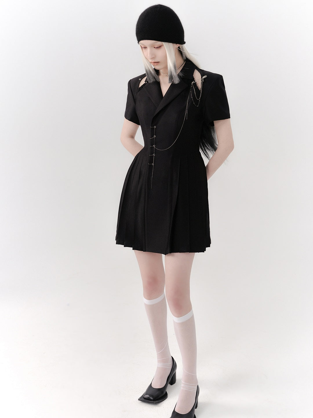 Pleats Chain Nichi A-Line One-piece