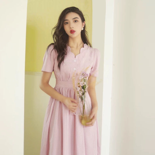 Vintage Scallop Edge Midi Dress in Pink