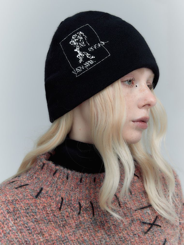 Embroidery Simple Knit Hat