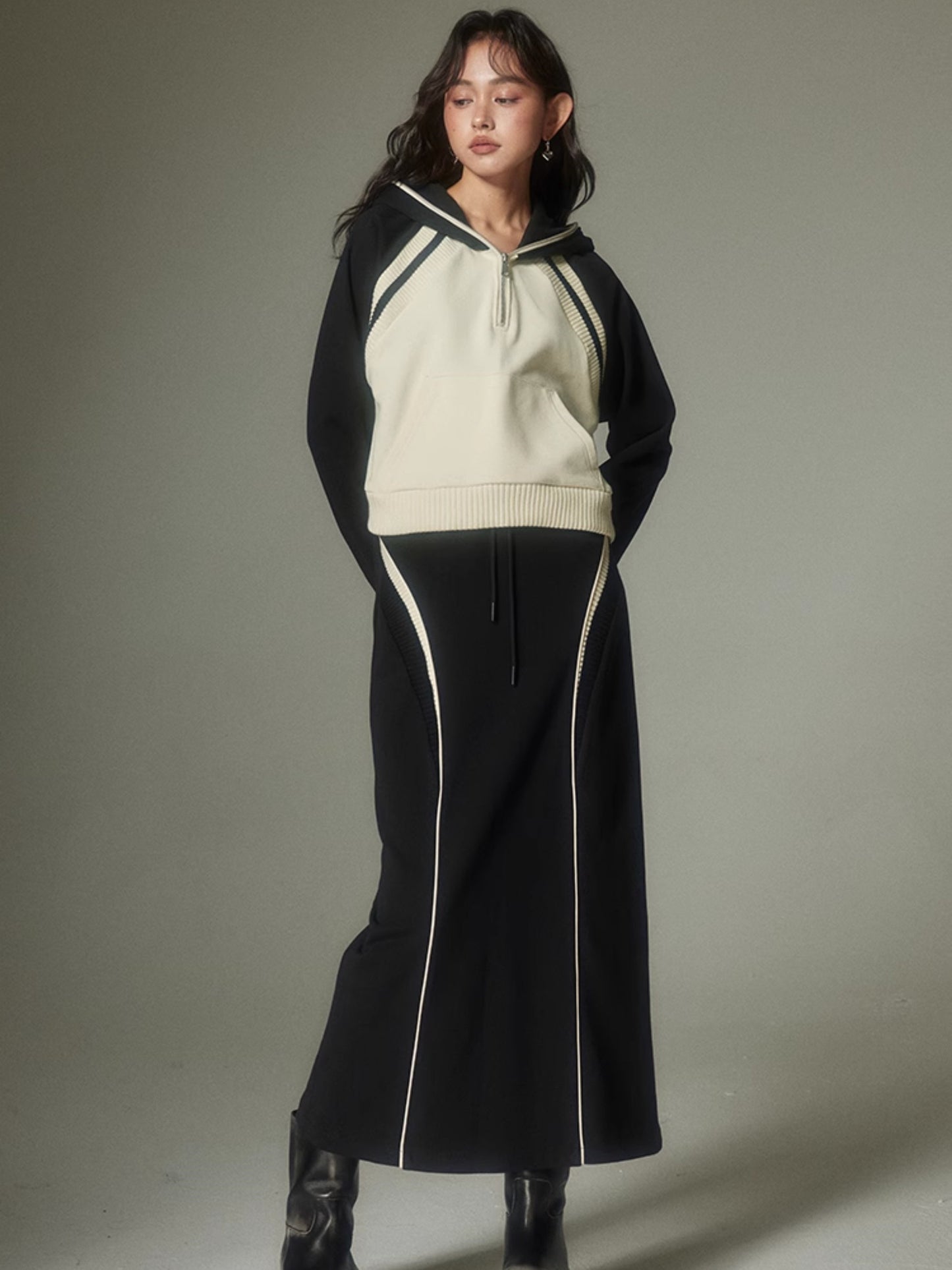 Half-ZIP Hooded Sweat Pulloverï¼?Line Skirt