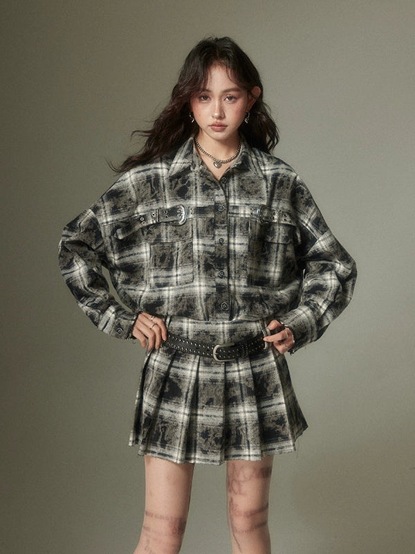 Plaid Loose Long Sleeve Shirt ï¼?Pleated Skirt
