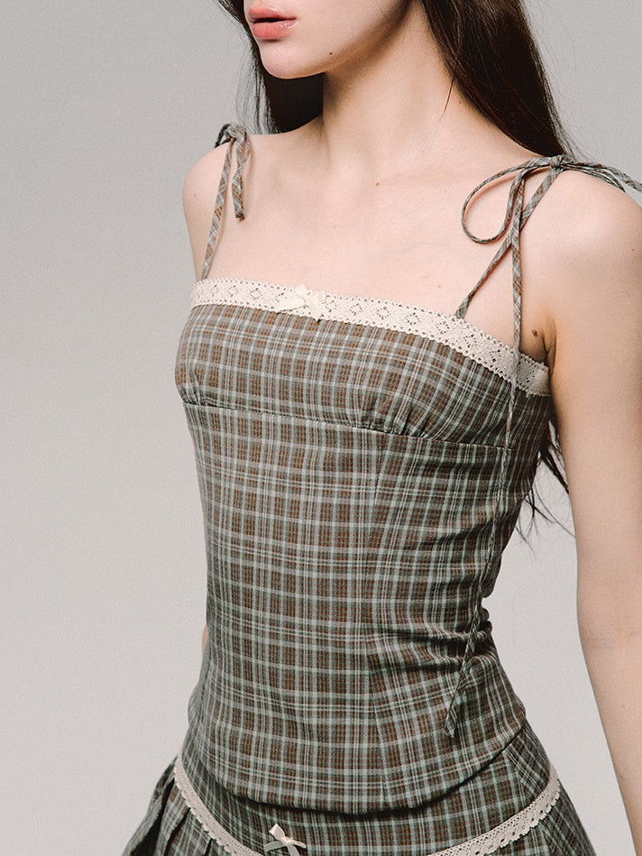 Bow Plaid Camisole & Pleated Short Skirt