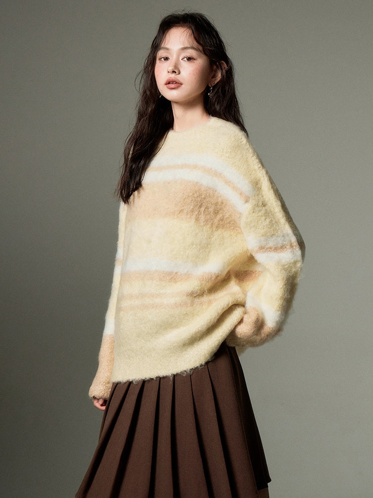 Border Soft And Waxy Loose Sweater