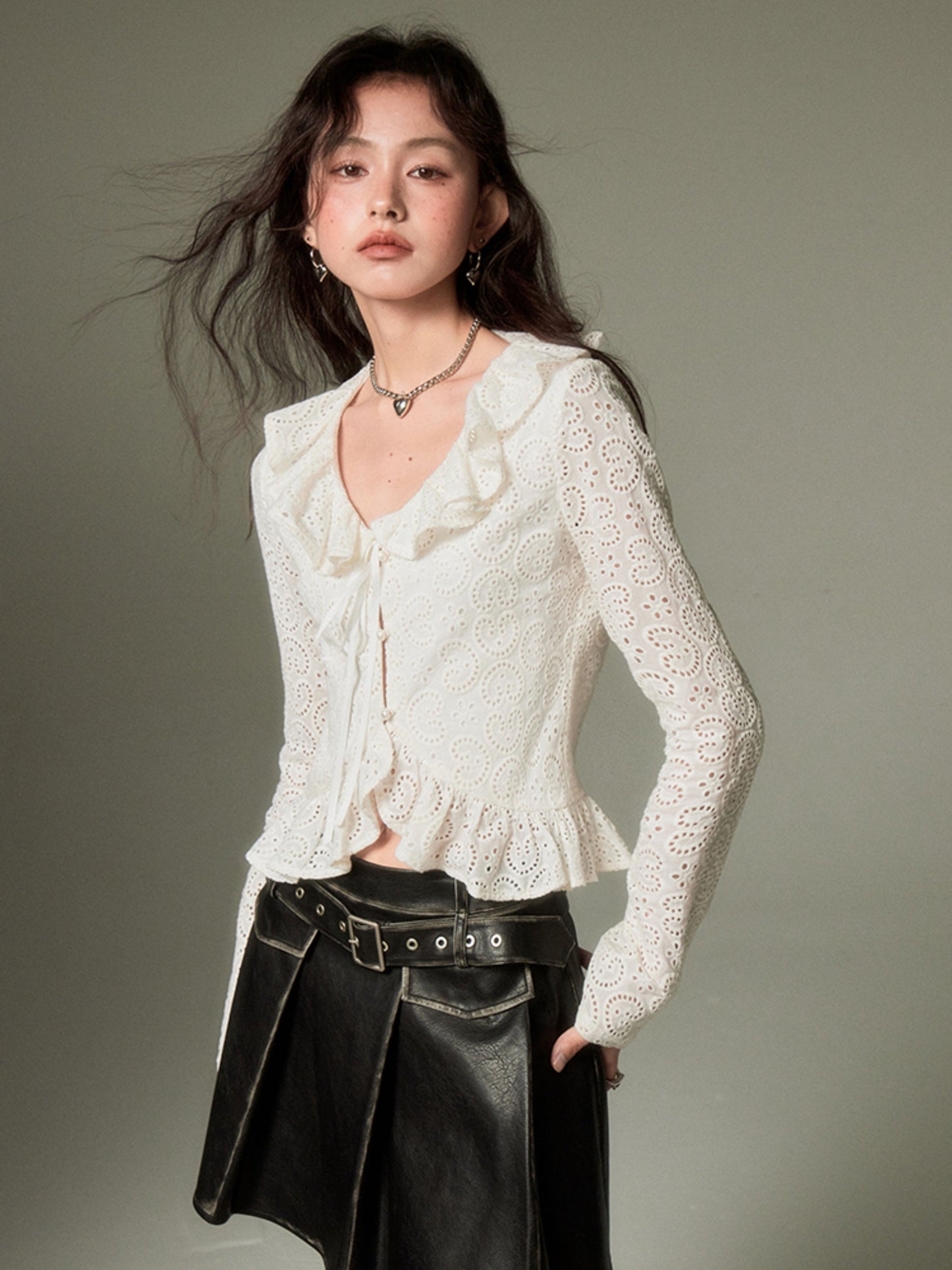 Hollow Frill Collar Lace Top