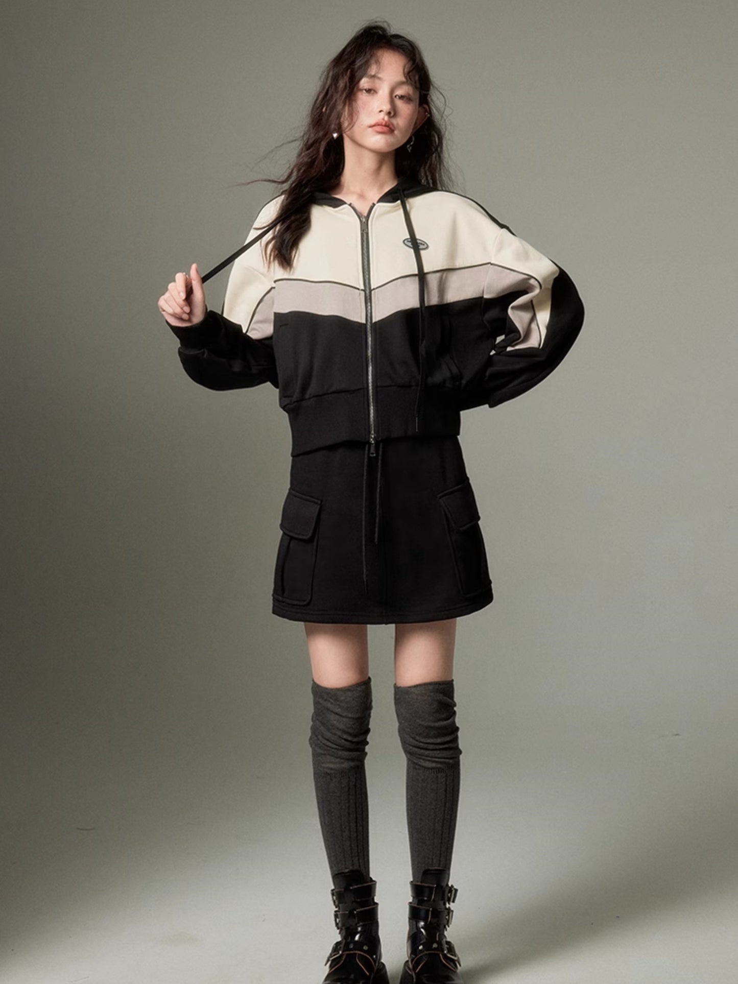 Sports Style ZIP-up Hoodie ï¼?A-Line Skirt