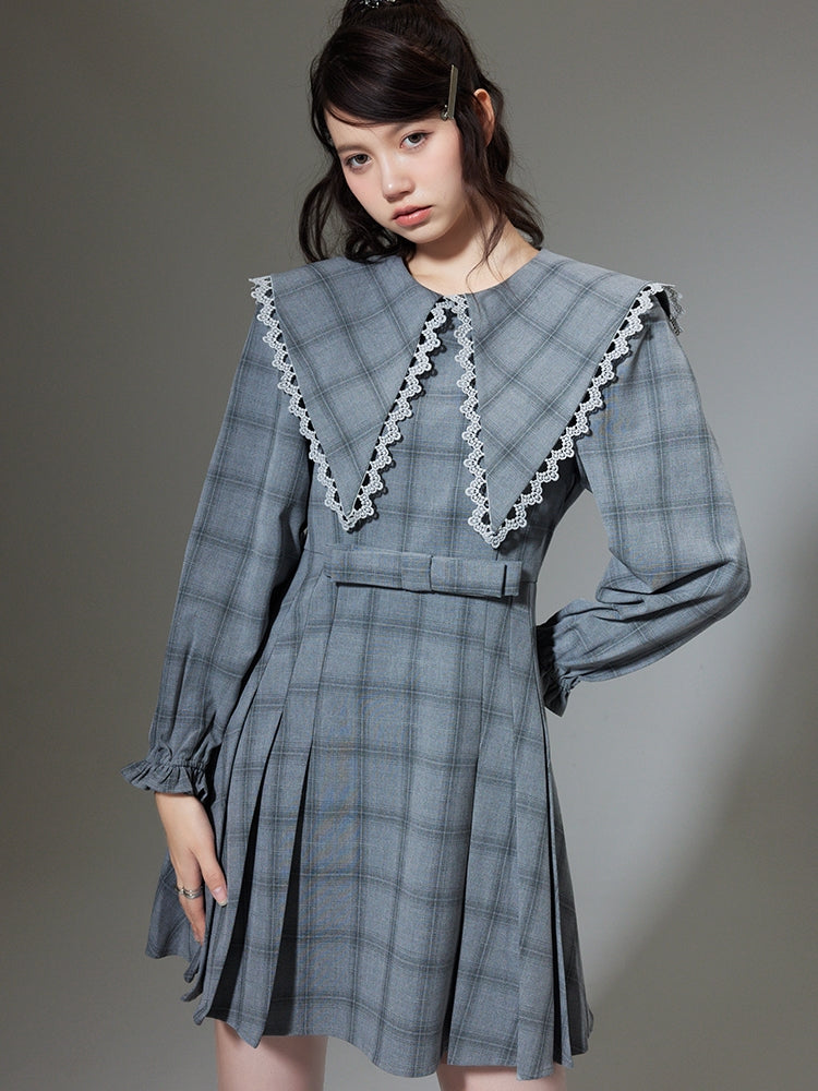 Large Lapel Plaid Pleated Dress